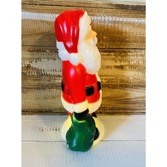 Santa Light Up Blow Mold 11" Tall Table Top Battery Operated Works - Picture 4 of 10